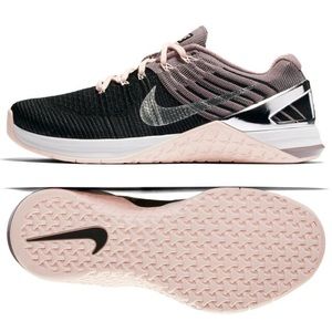 NIKE PINK CHROME METCONS SZ 8